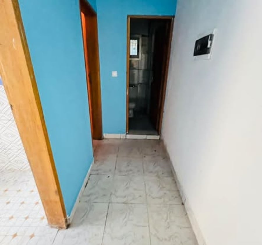 Studio 50m² à Nkozoa, Yaoundé - 55 000 FCFA/mois