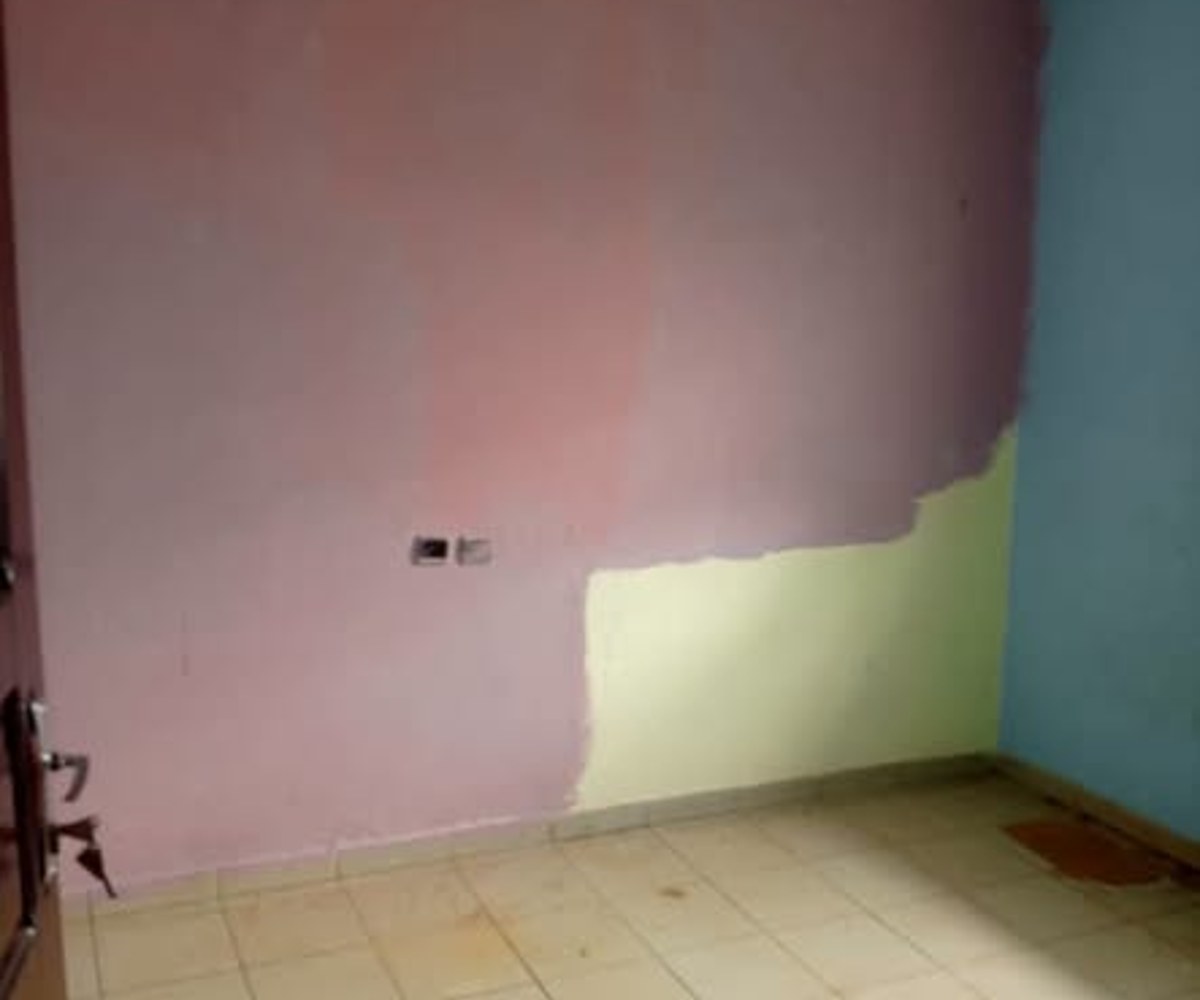 Appartement à louer à Fourgerol, Yaoundé - 80 000 FCFA/mois