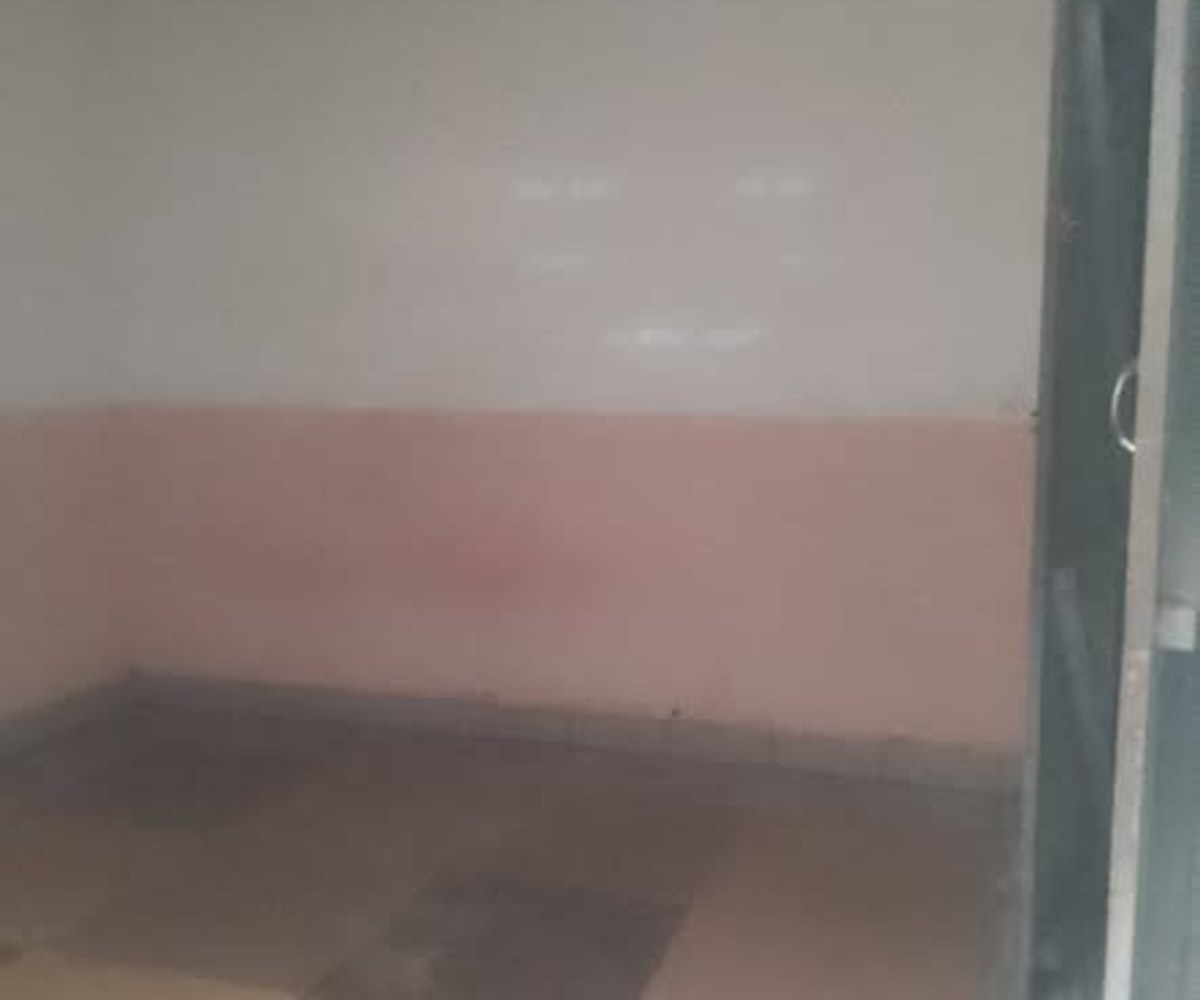 Studio moderne à louer à Logbaba Saker