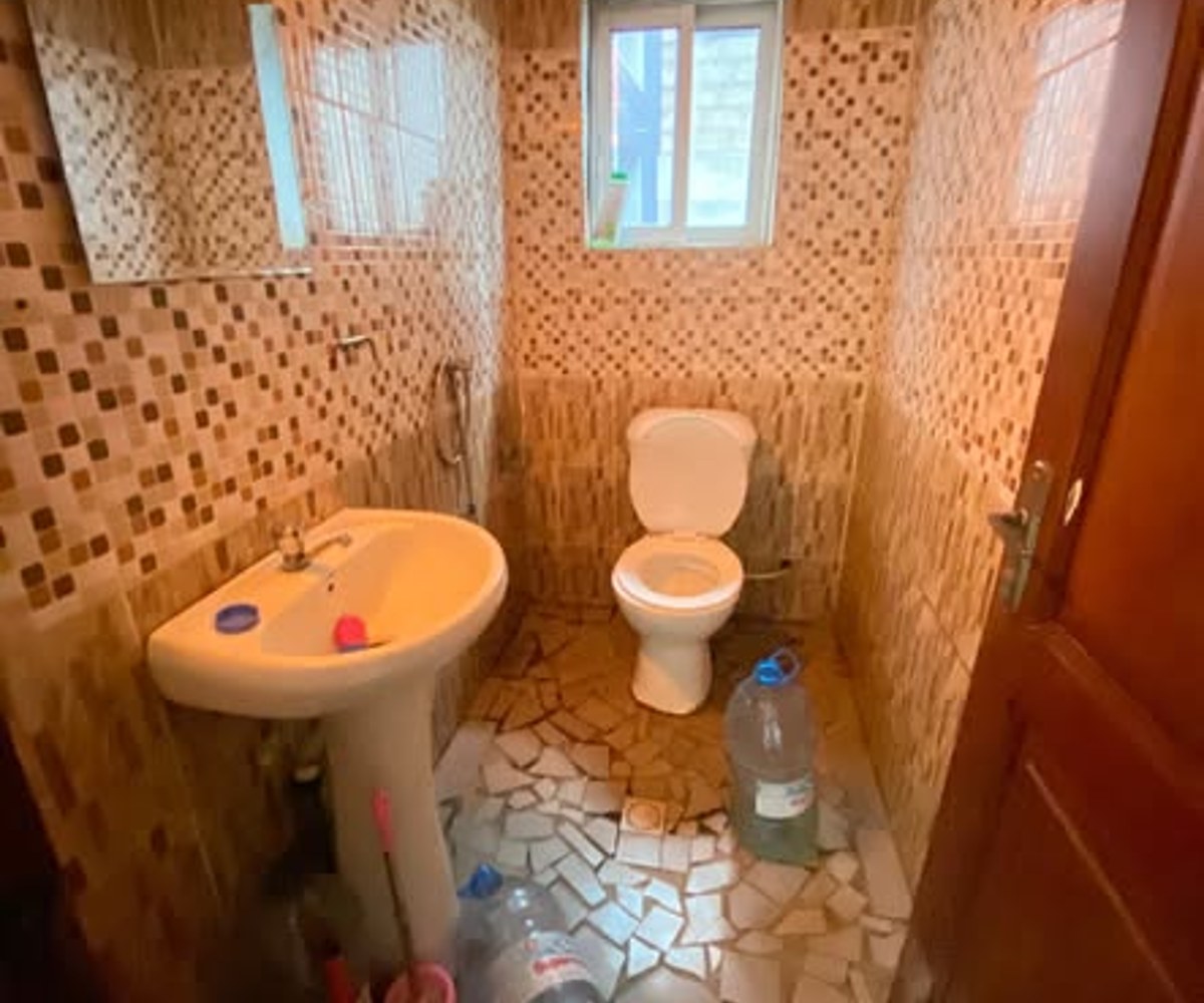 Studio moderne à louer à Etoug-Ebe