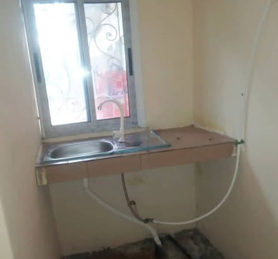 Chambre moderne à louer - Odza