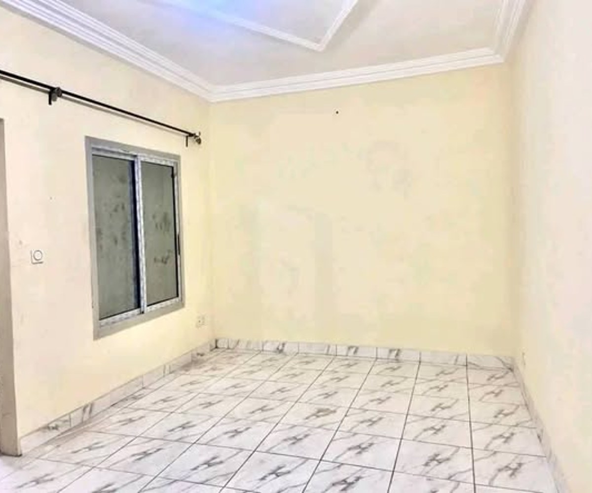 Studio moderne à louer à Nkoabang