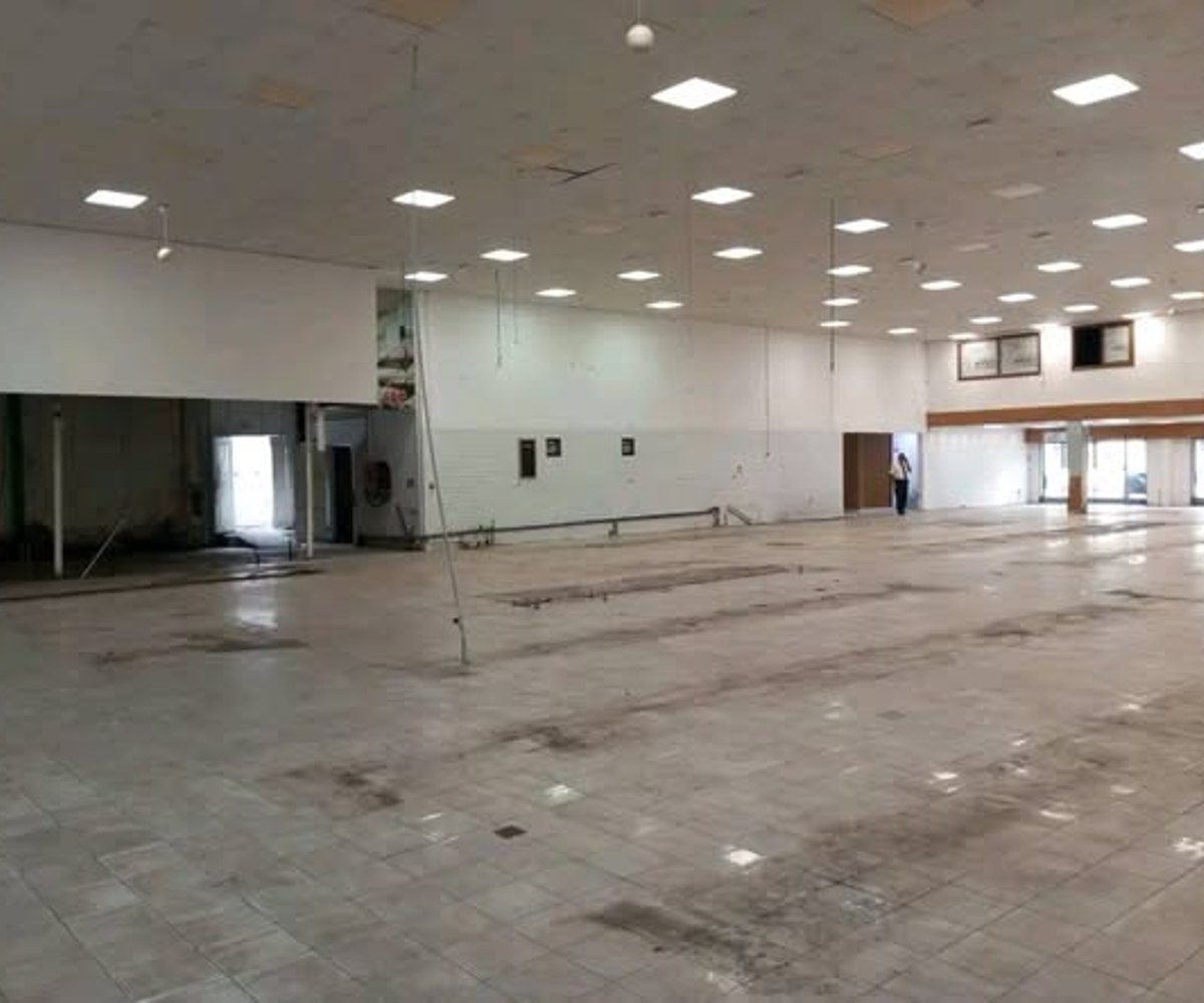 Entrepôt et bureaux à louer - Bonapriso