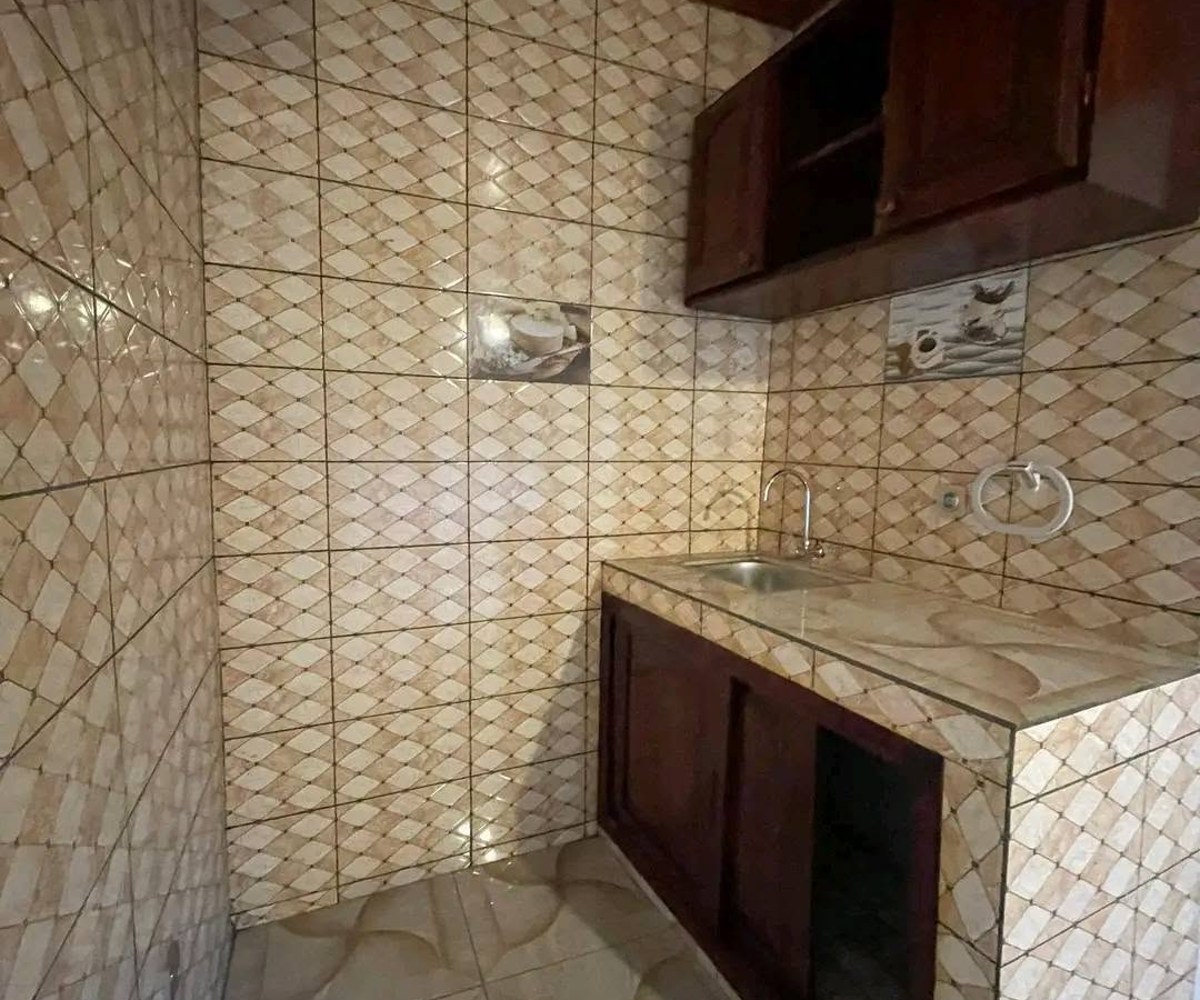Chambre moderne à Bonamoussadi Santa Barbara