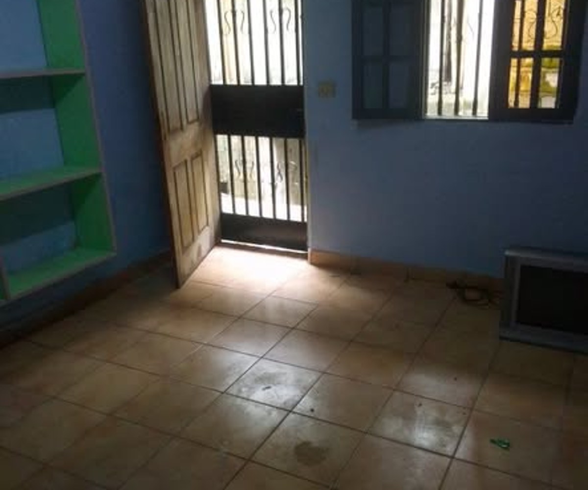 Appartement 2 chambres à Logpom - 75 000 FCFA