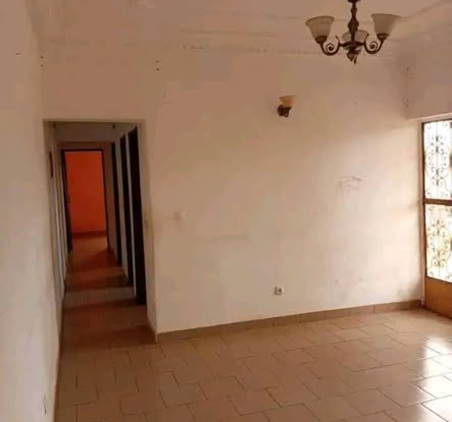 Appartement 2 chambres à louer - Essomba, Yaoundé