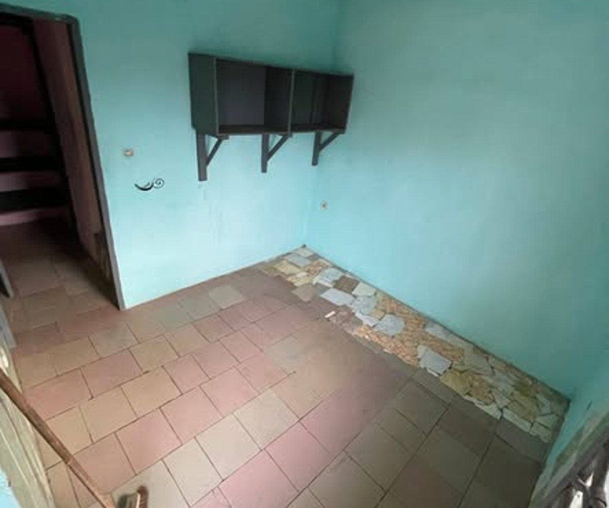 Chambre moderne à louer à Bonaberi