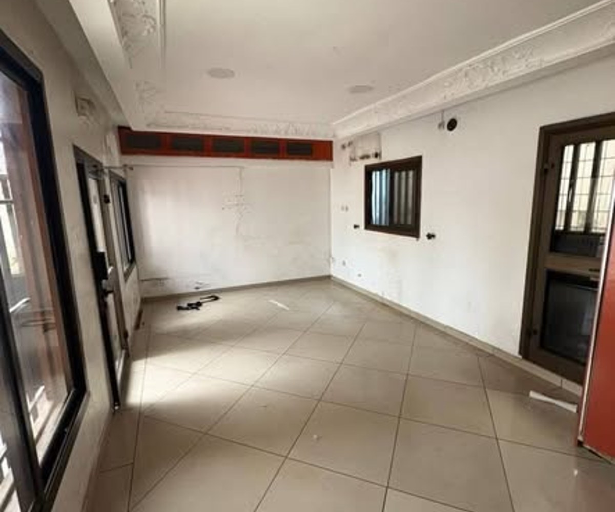 Magnifique Villa 4 chambres à louer - Bonapriso, Douala