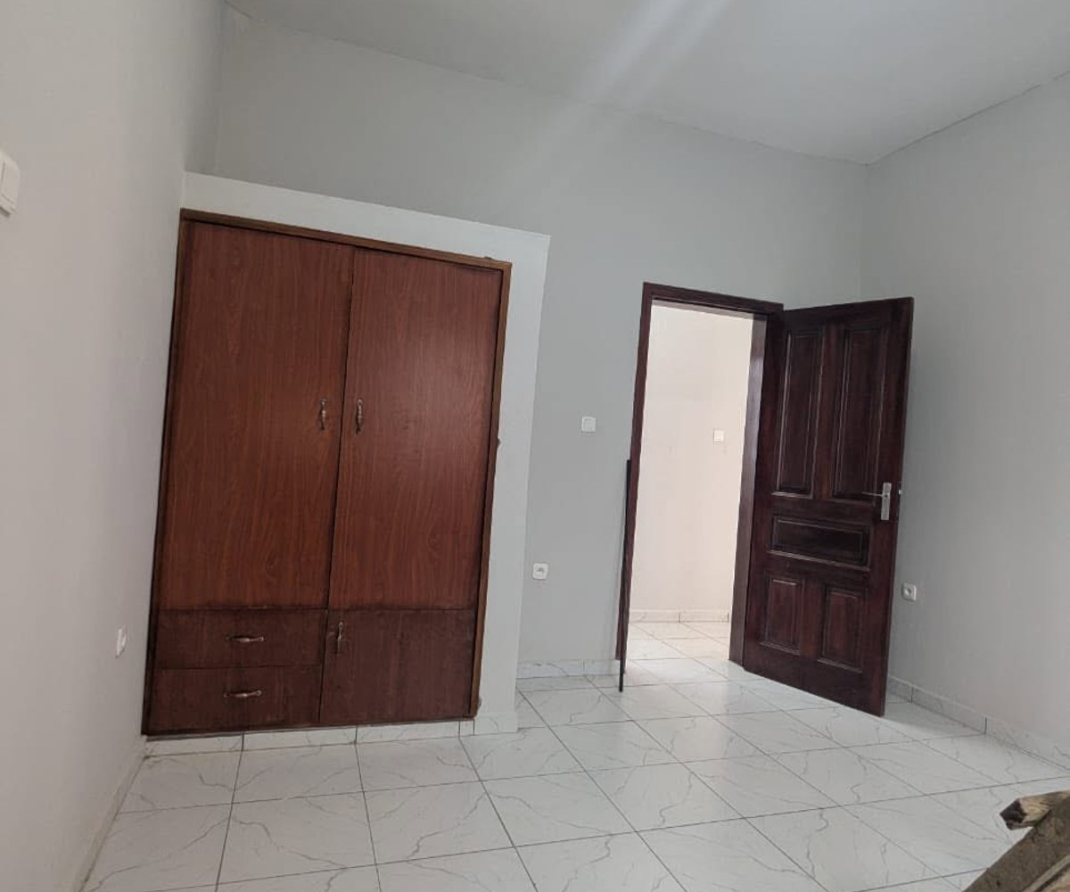 Studio moderne haut standing à louer – Awae Carrière Monti