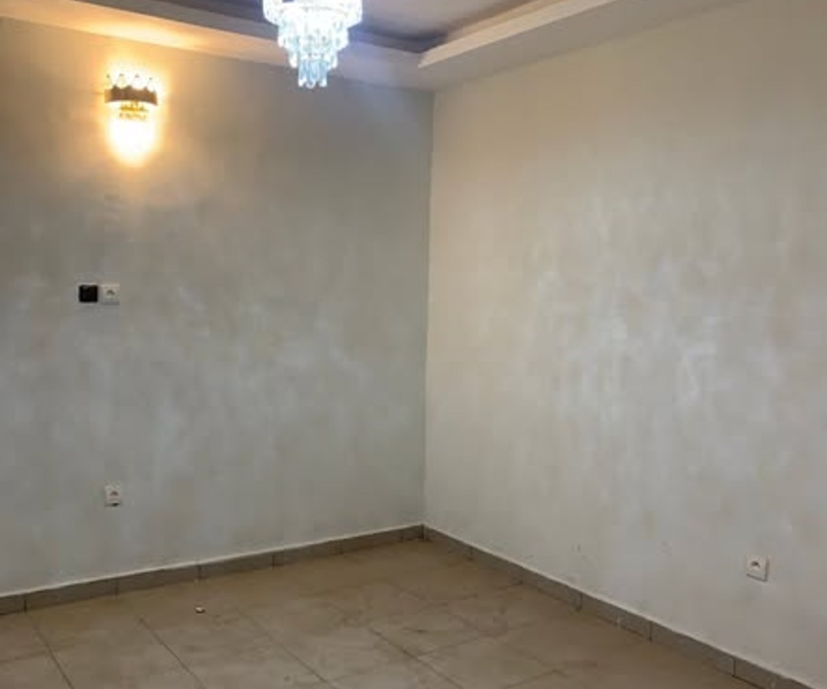Studio moderne à louer - Makepe, Douala