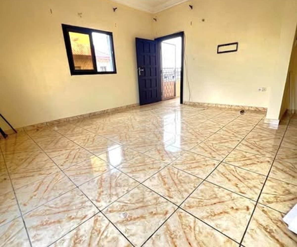 Appartement moderne à Logpom