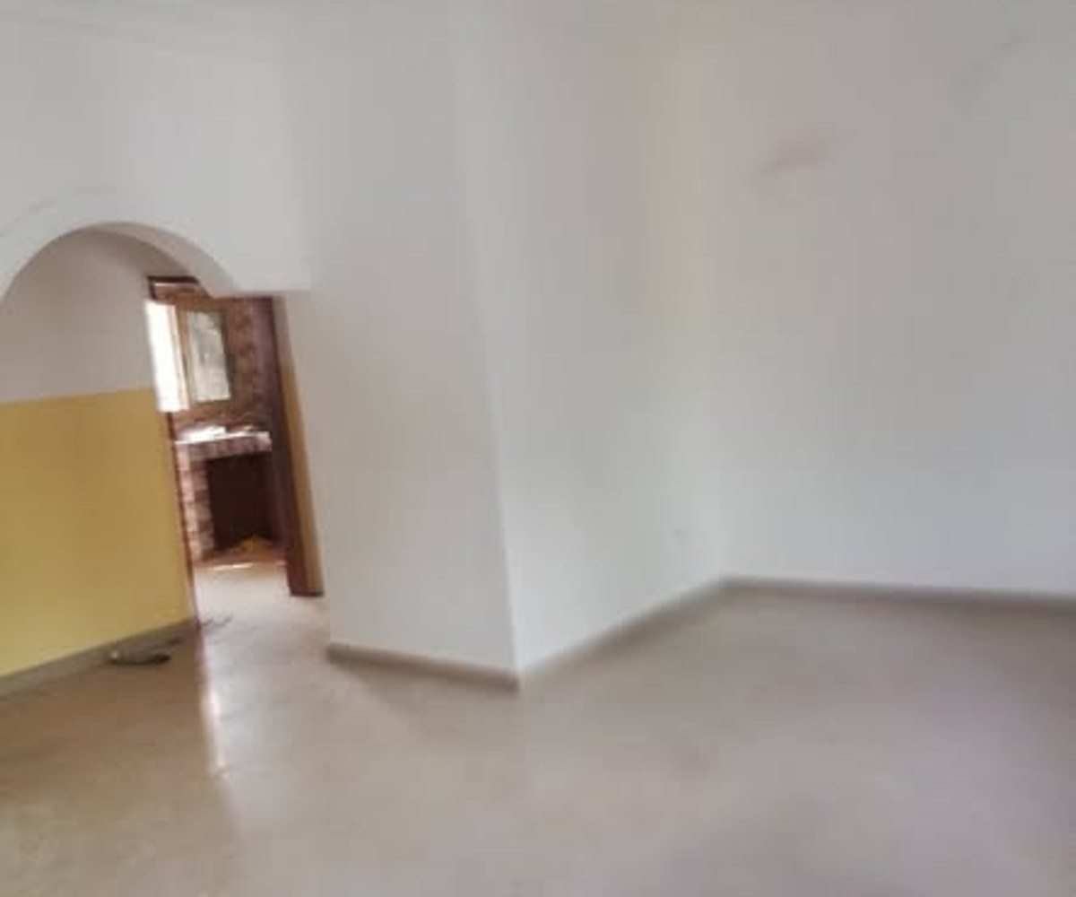 Appartement moderne à louer - 3 chambres - Awae Escalier