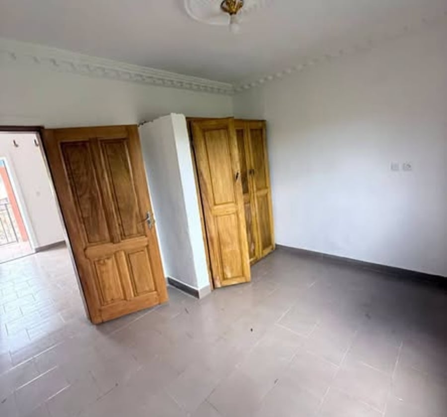 Studio moderne à louer – Fougerol, Yaoundé