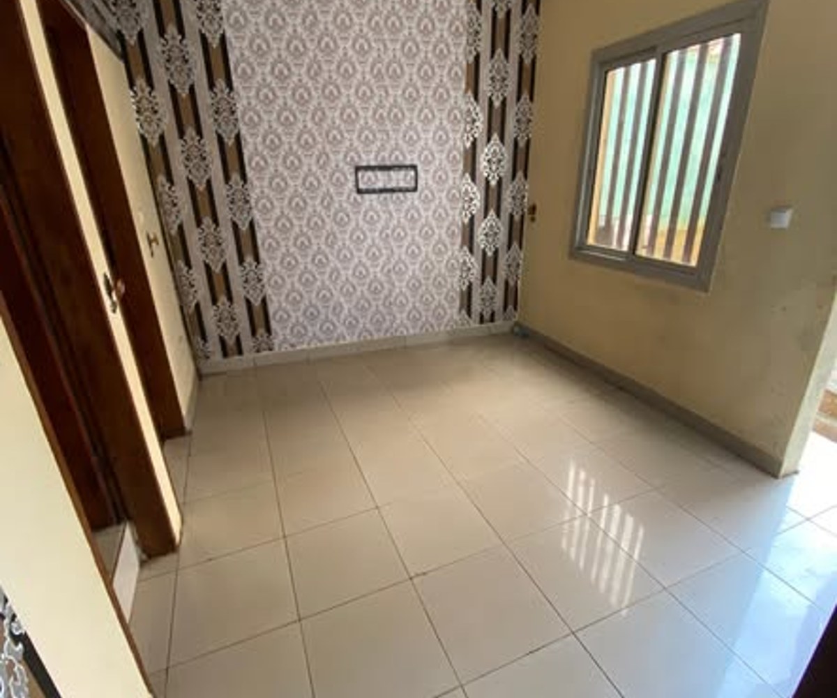 Mignon studio à Total Ngousso