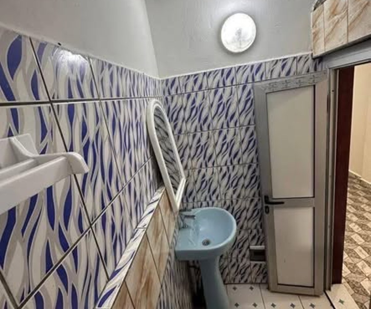 Belle chambre moderne à Nyalla