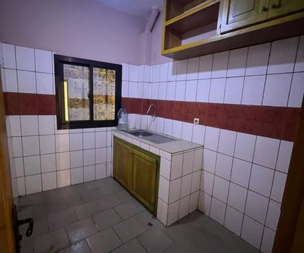 Appartement à louer à Mendong
