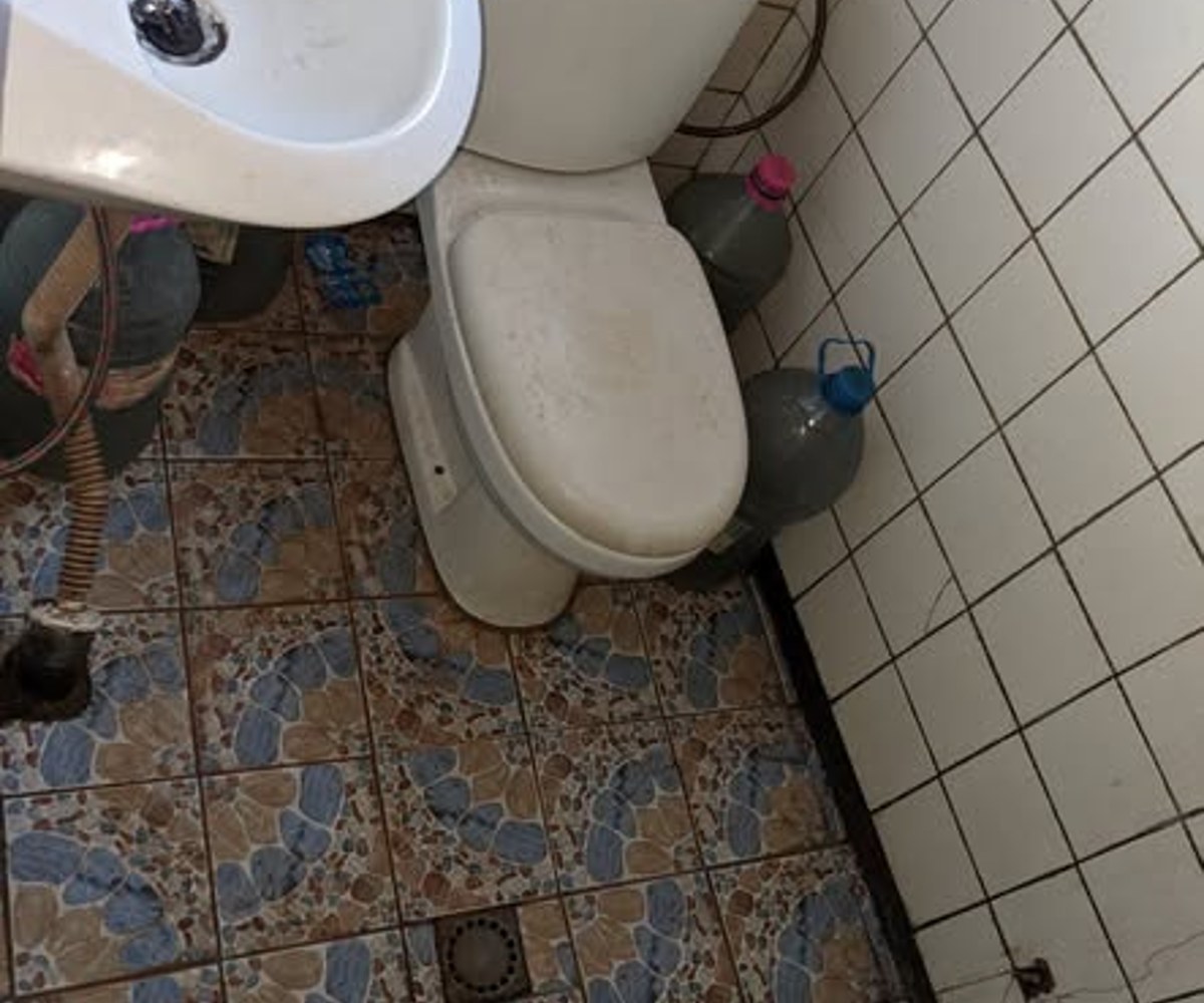 Vaste chambre moderne à louer à Obobogo