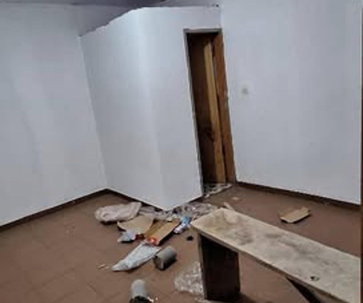 Chambre moderne à louer à Ekoumdoum