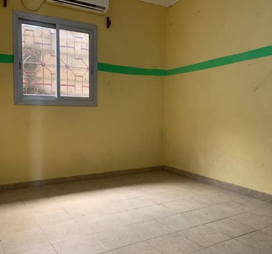 Studio moderne à Yassa