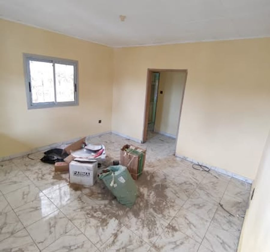 Studio à Fourgerol, Yaoundé