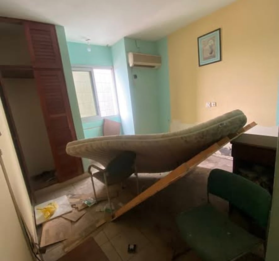 Chambre moderne à louer à Akwa