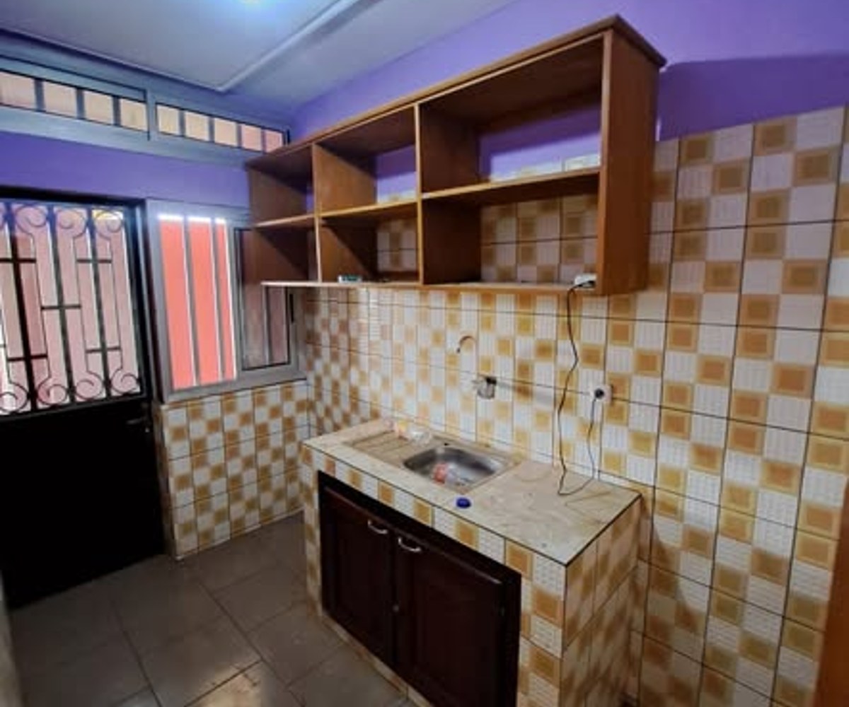 Appartement bon standing à Odza petit marché