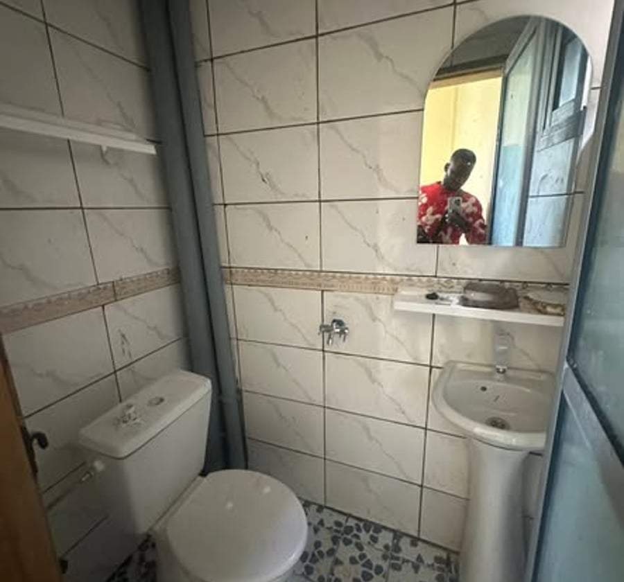 Chambre moderne à louer à PK14 Douala