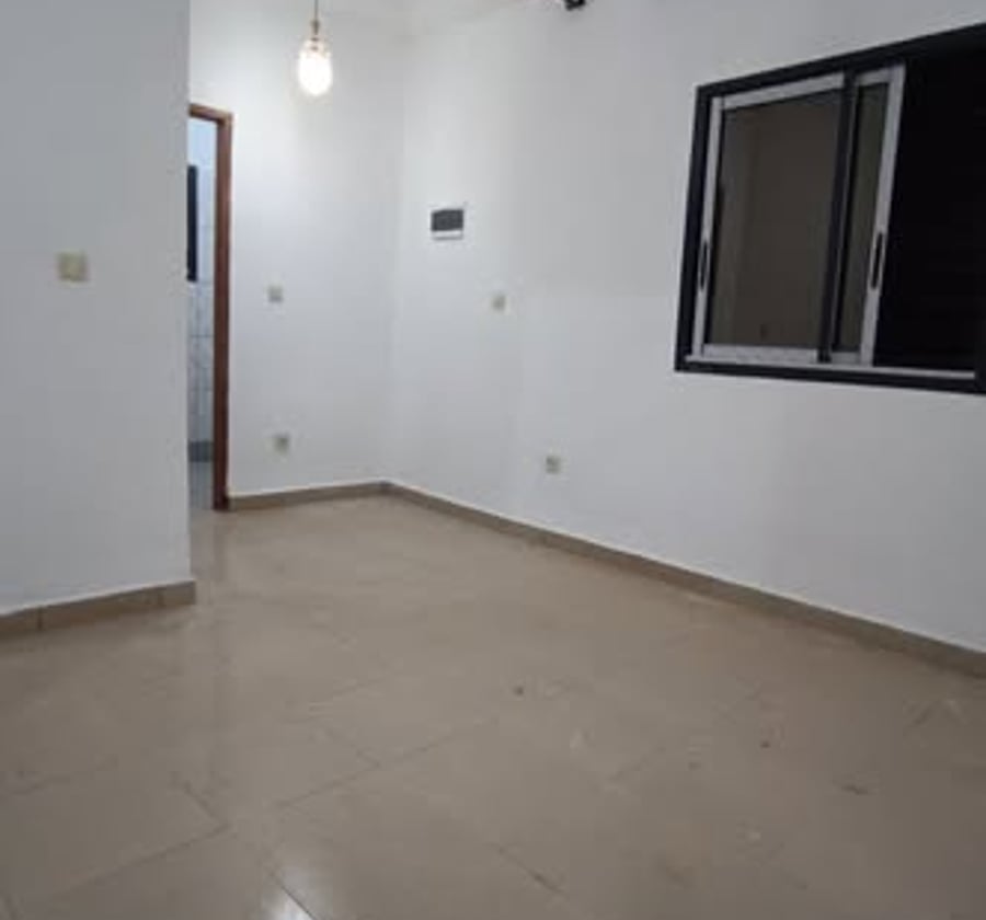 Studio moderne à louer à Nkolfoulou, Yaoundé