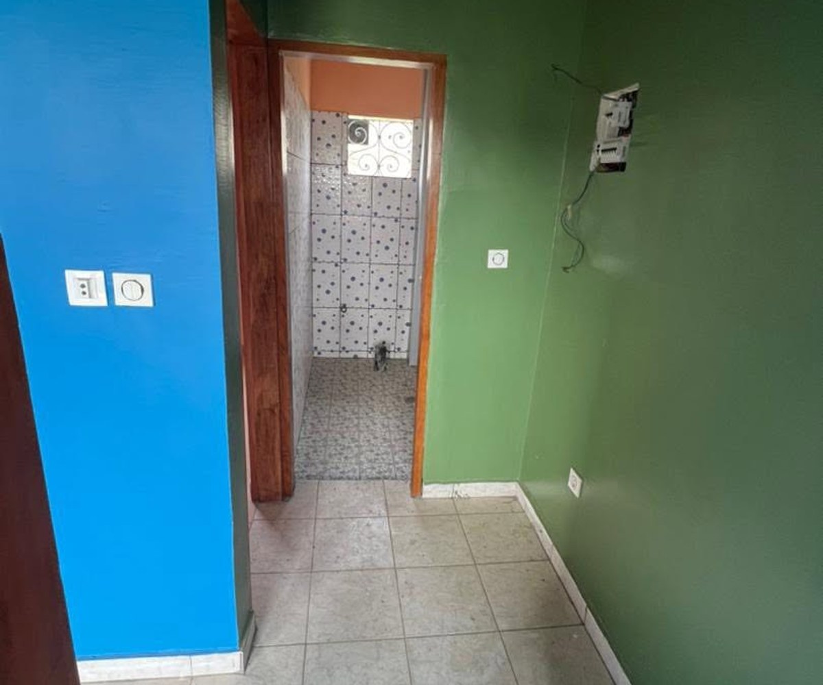 Studio moderne à louer – Douala PK12