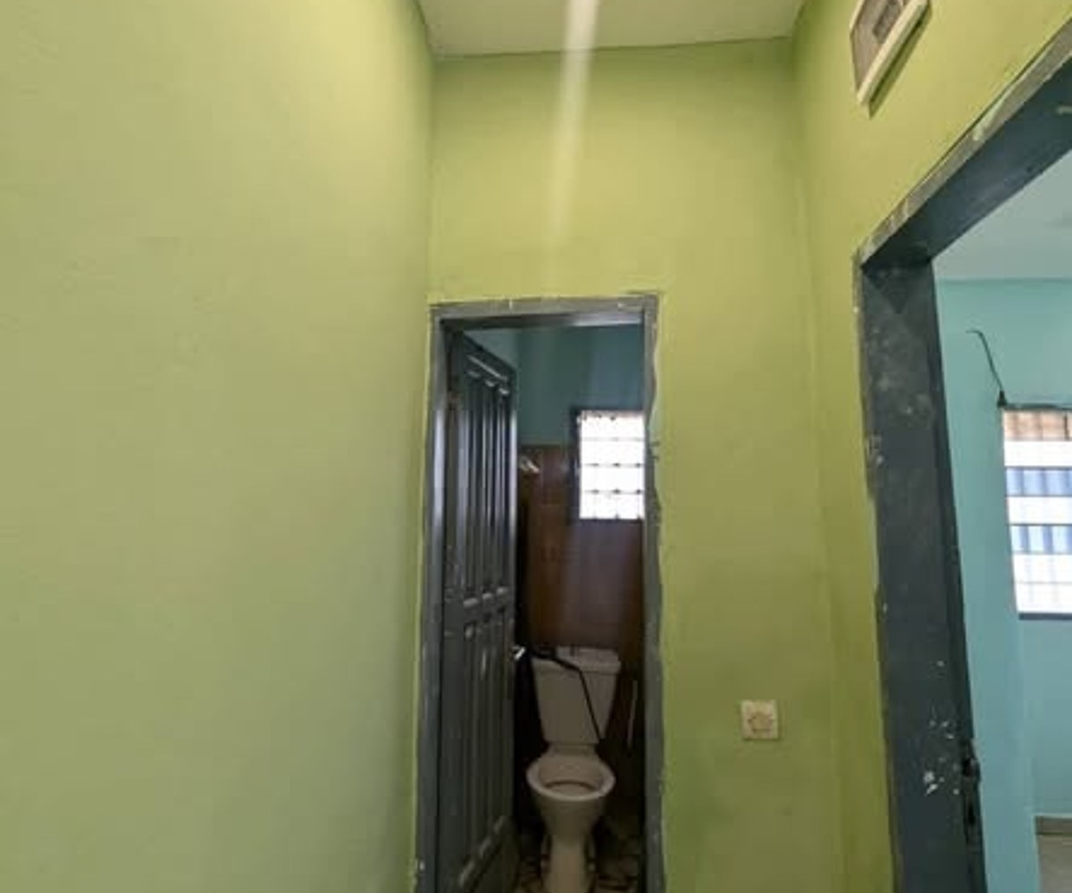 Studio moderne à louer à Ahala Barrière