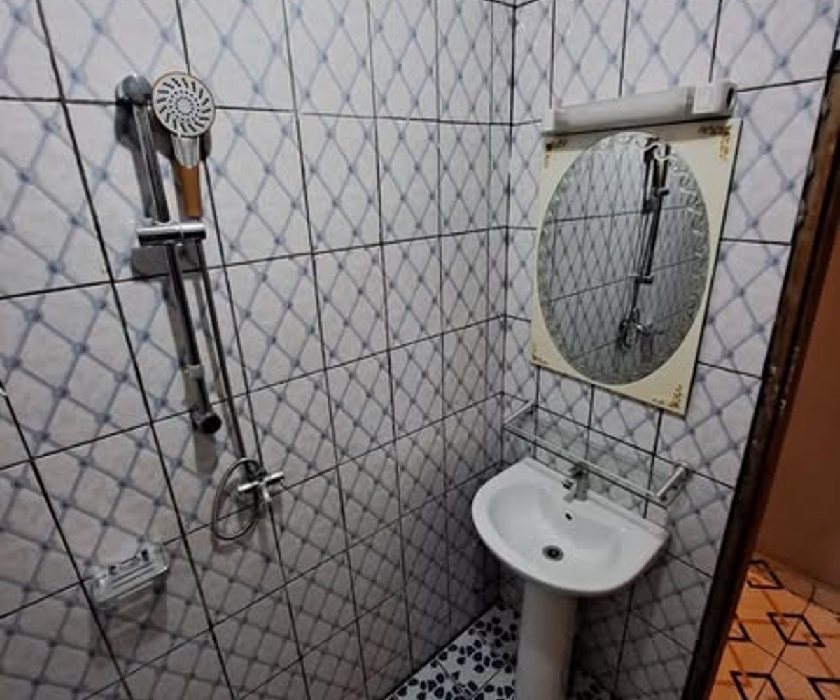 Studio à louer à Ekoumdoum