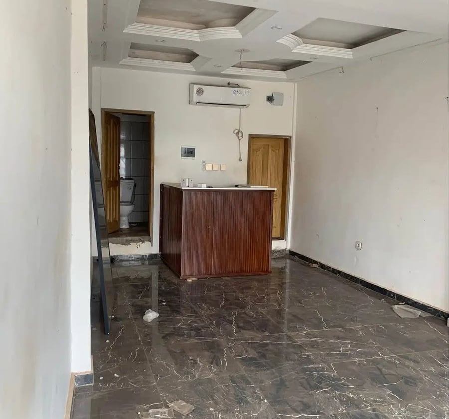 Boutique à louer à Omnisport - Yaoundé