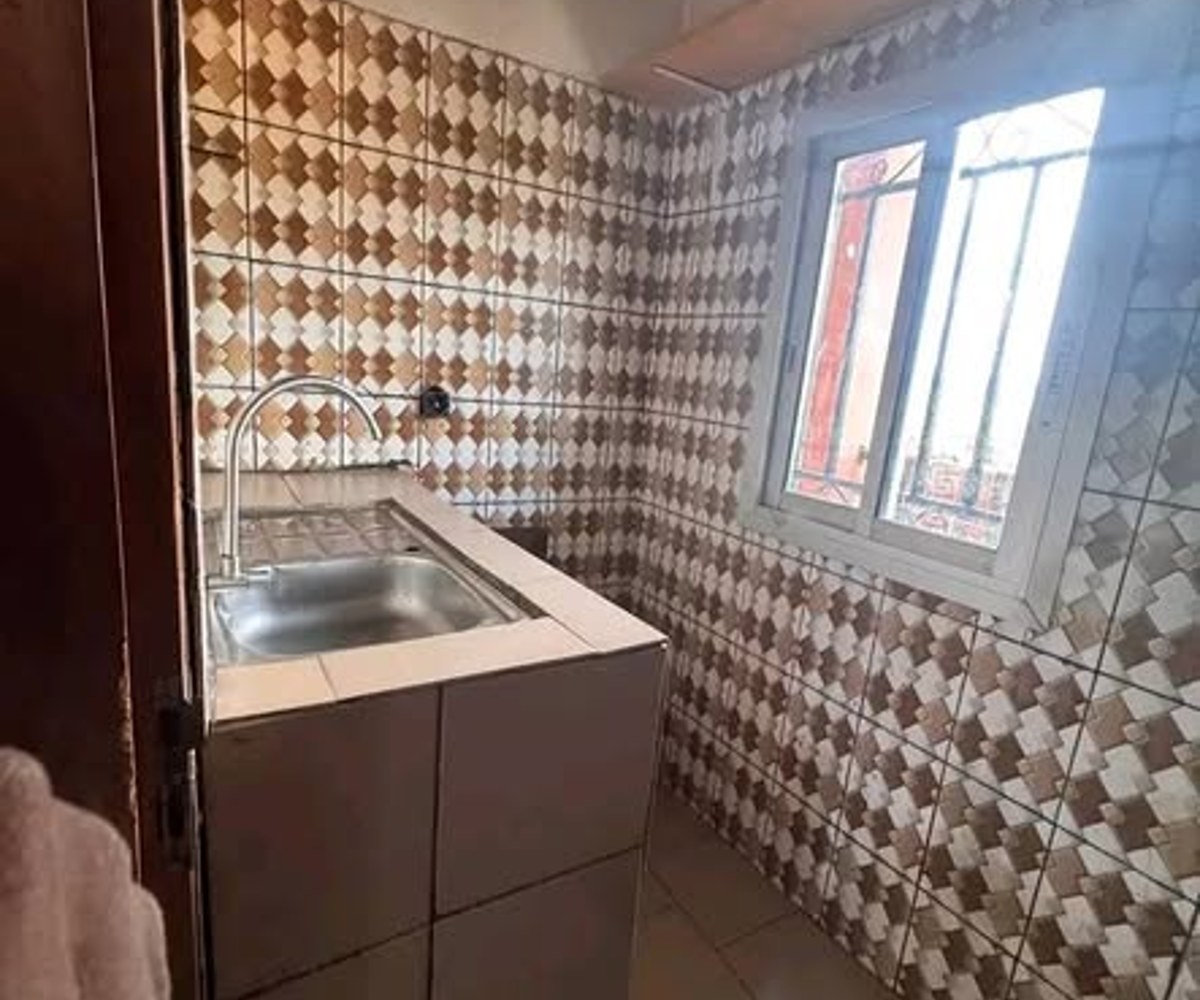 Studio moderne VIP à louer à Santa Barbara - Douala