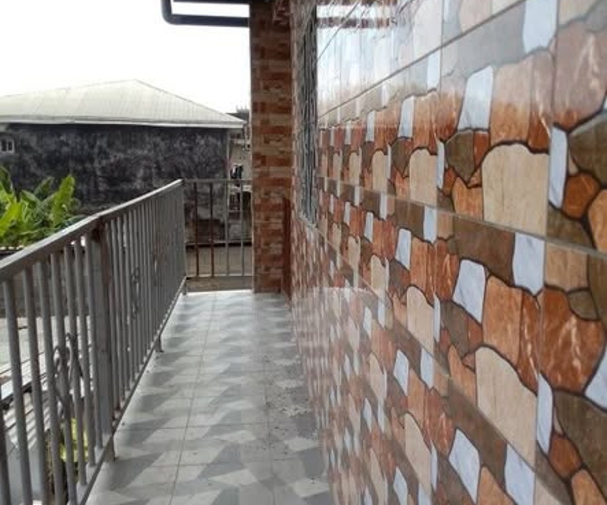 Chambre moderne à louer – Bépanda, Douala