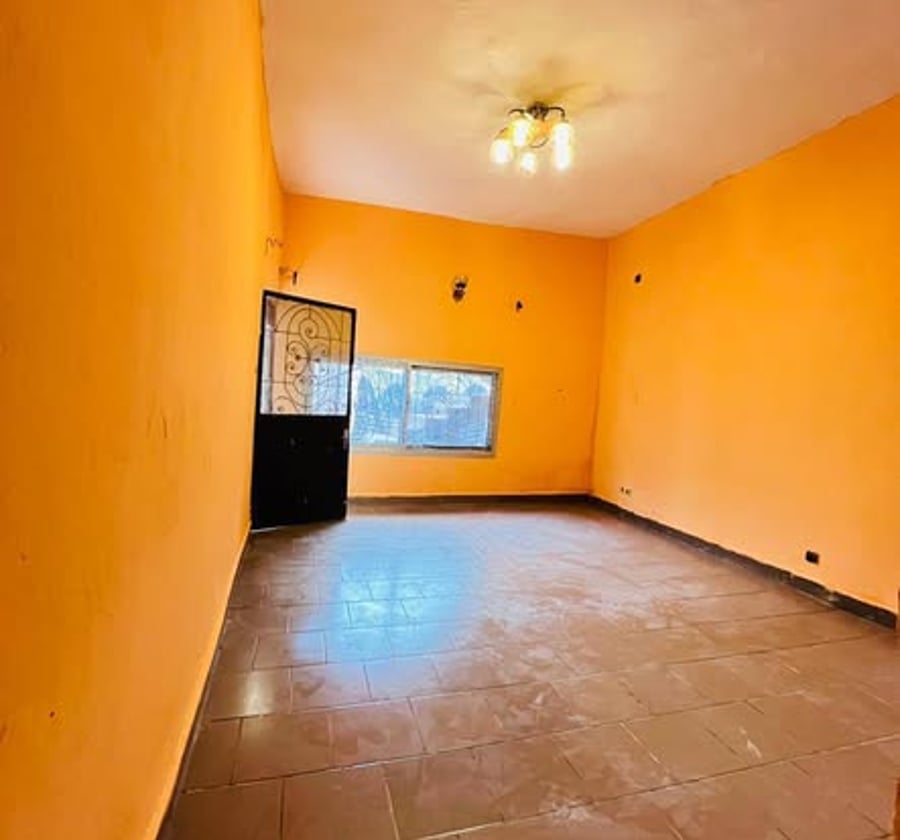Appartement moderne à Efoulan - 2 chambres