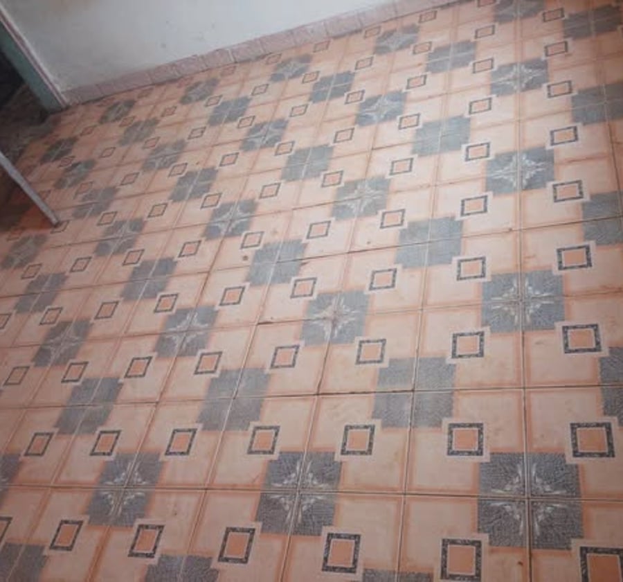 Studio simple à Mimboman Château