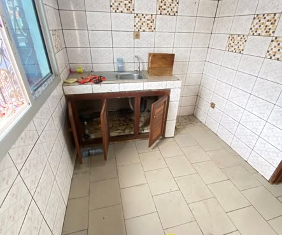 Studio moderne à louer à Etoug-Ebe