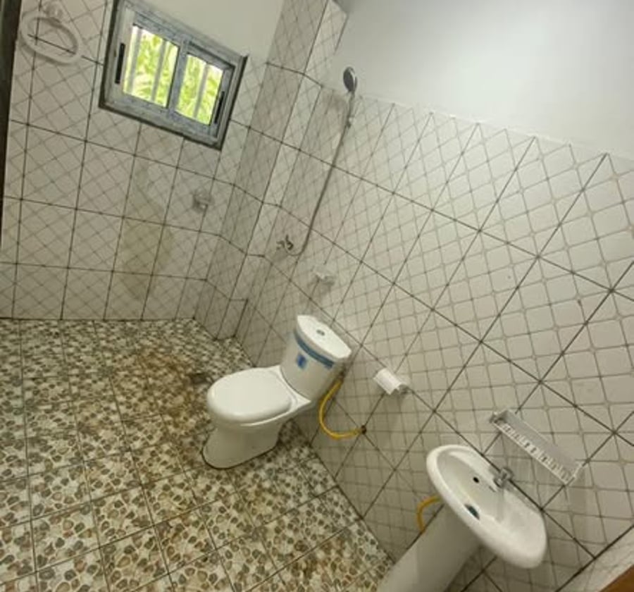 Studio à louer - Eleveur, Yaoundé