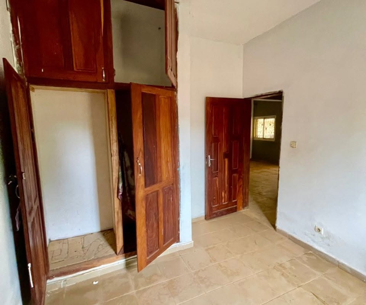 Appartement moderne à louer près de Carrefour Banane