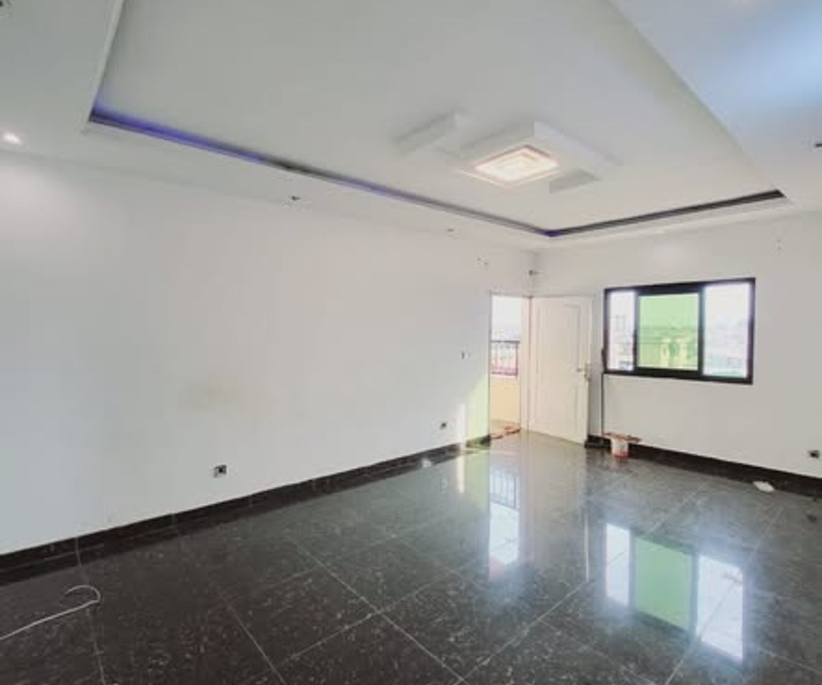 Bel appartement à Kotto Maurivanas