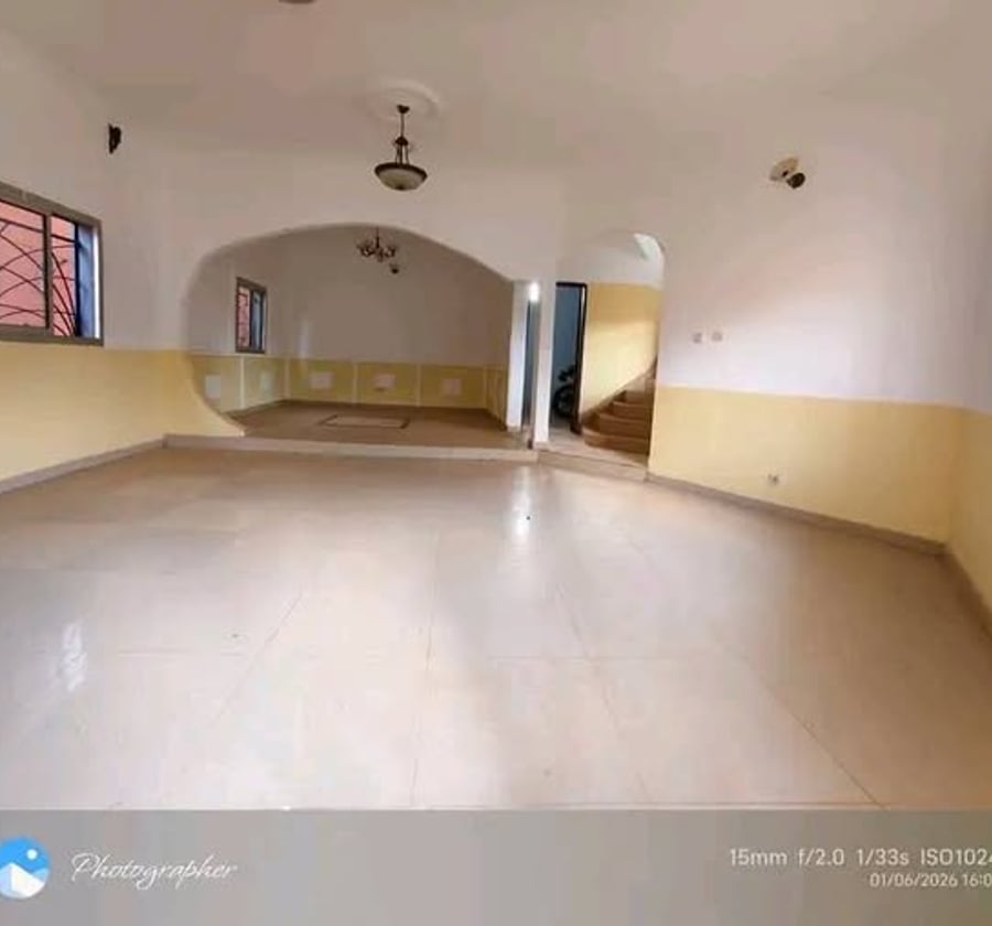 Duplex à louer – Nkolfoulou, Yaoundé