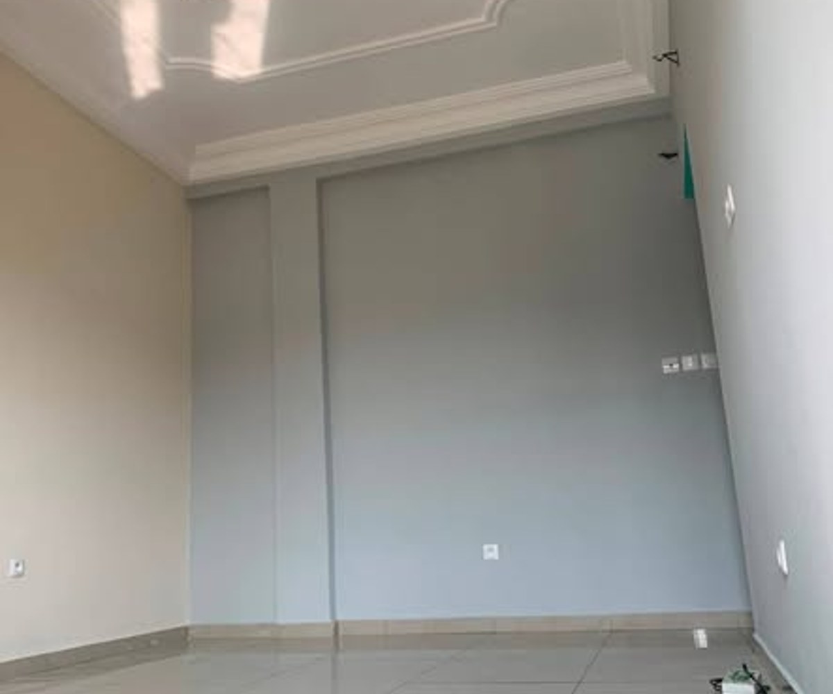 Studio moderne à Japoma rails