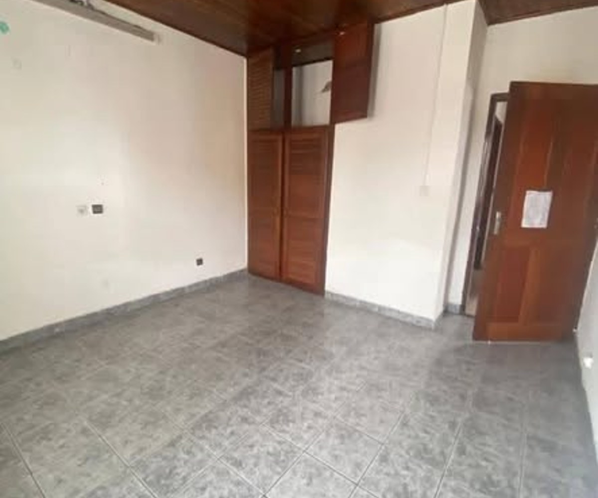 Magnifique Appartement 3 Chambres – Bonapriso, Douala
