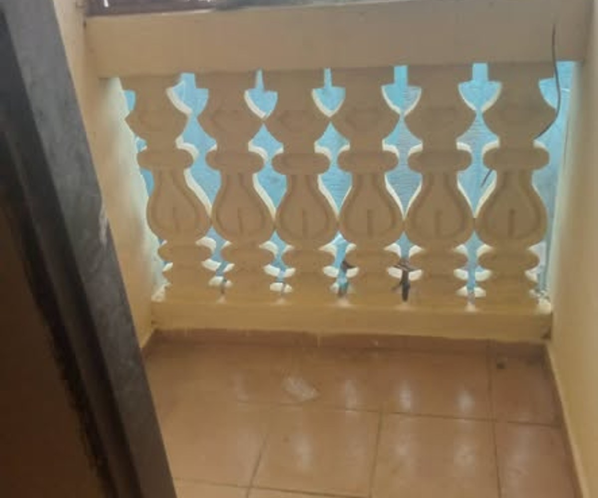 Chambre Moderne à Louer à Obili