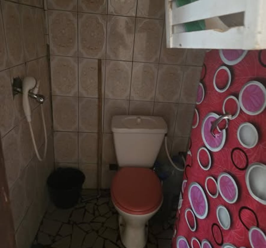 Chambre moderne à louer à Ngousso