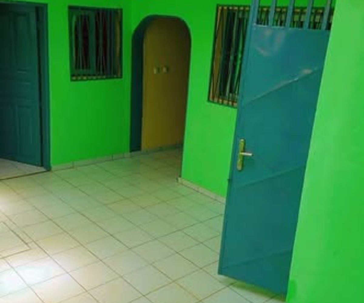 Maison à louer à Obili - 3 chambres