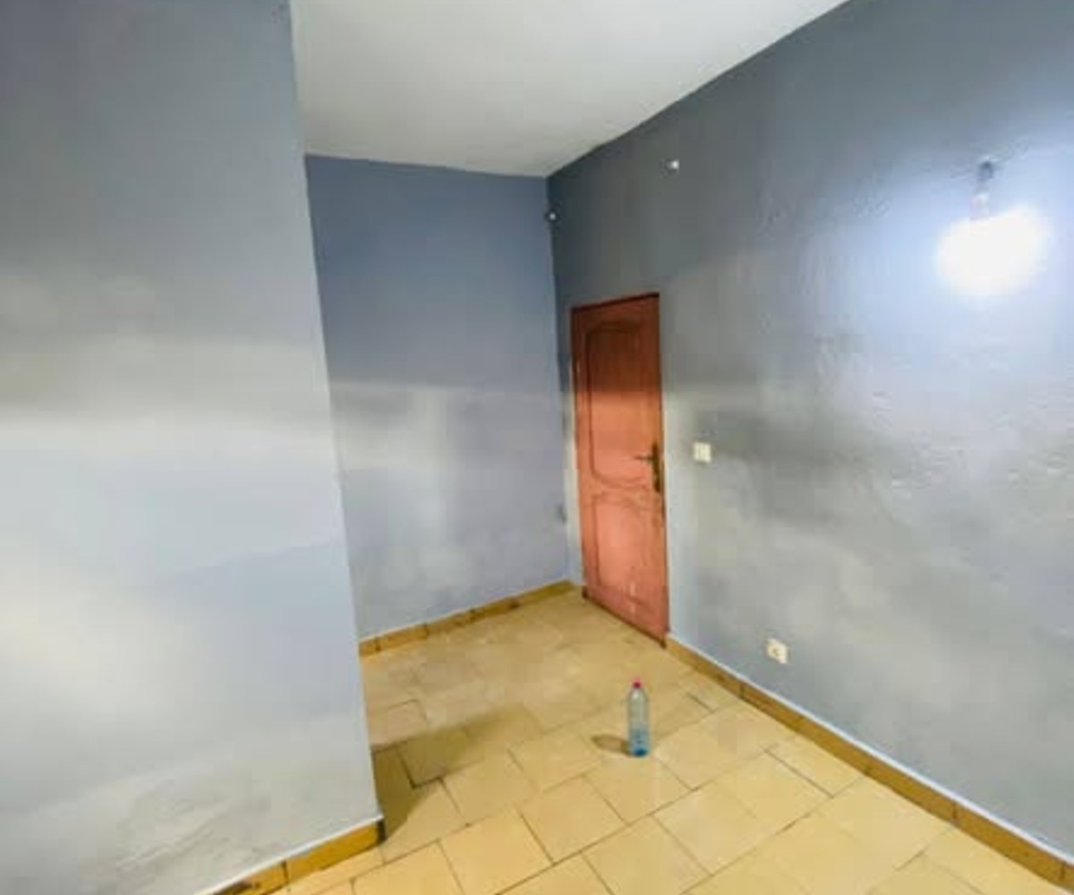 Chambre moderne à louer - PK 13, Douala