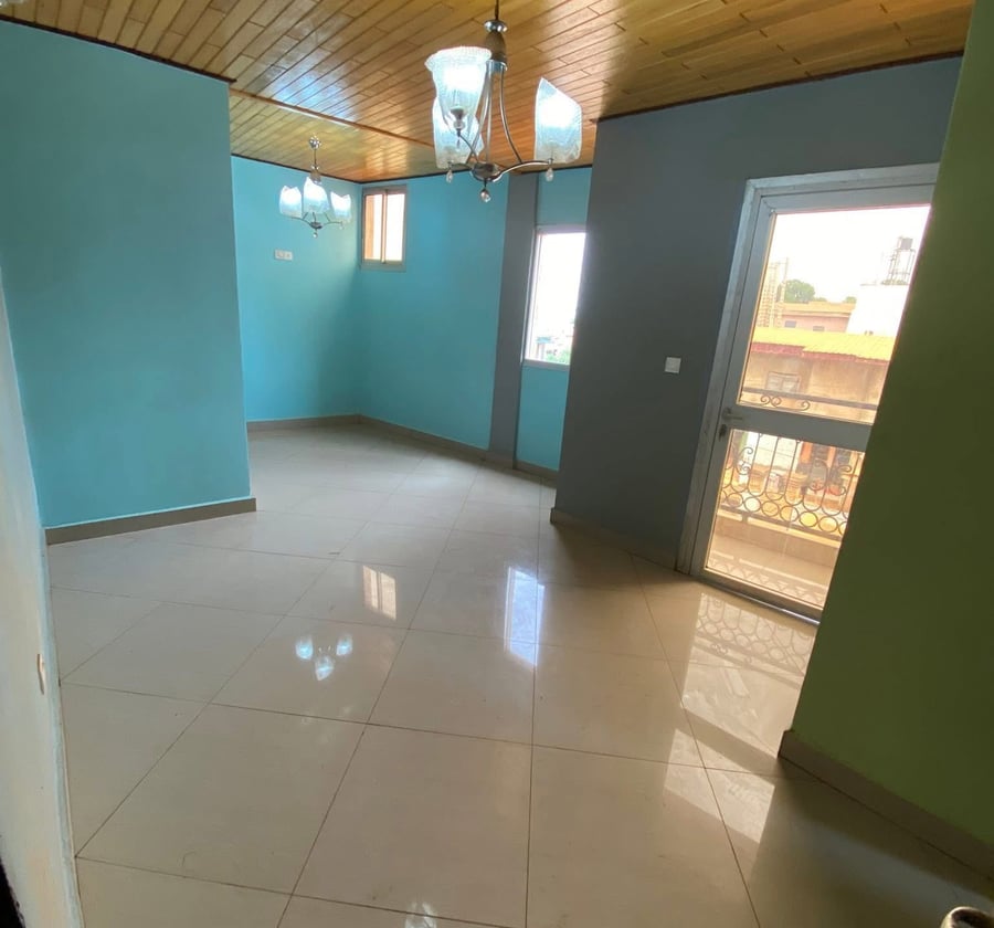 Appartement 2 chambres à Ngousso