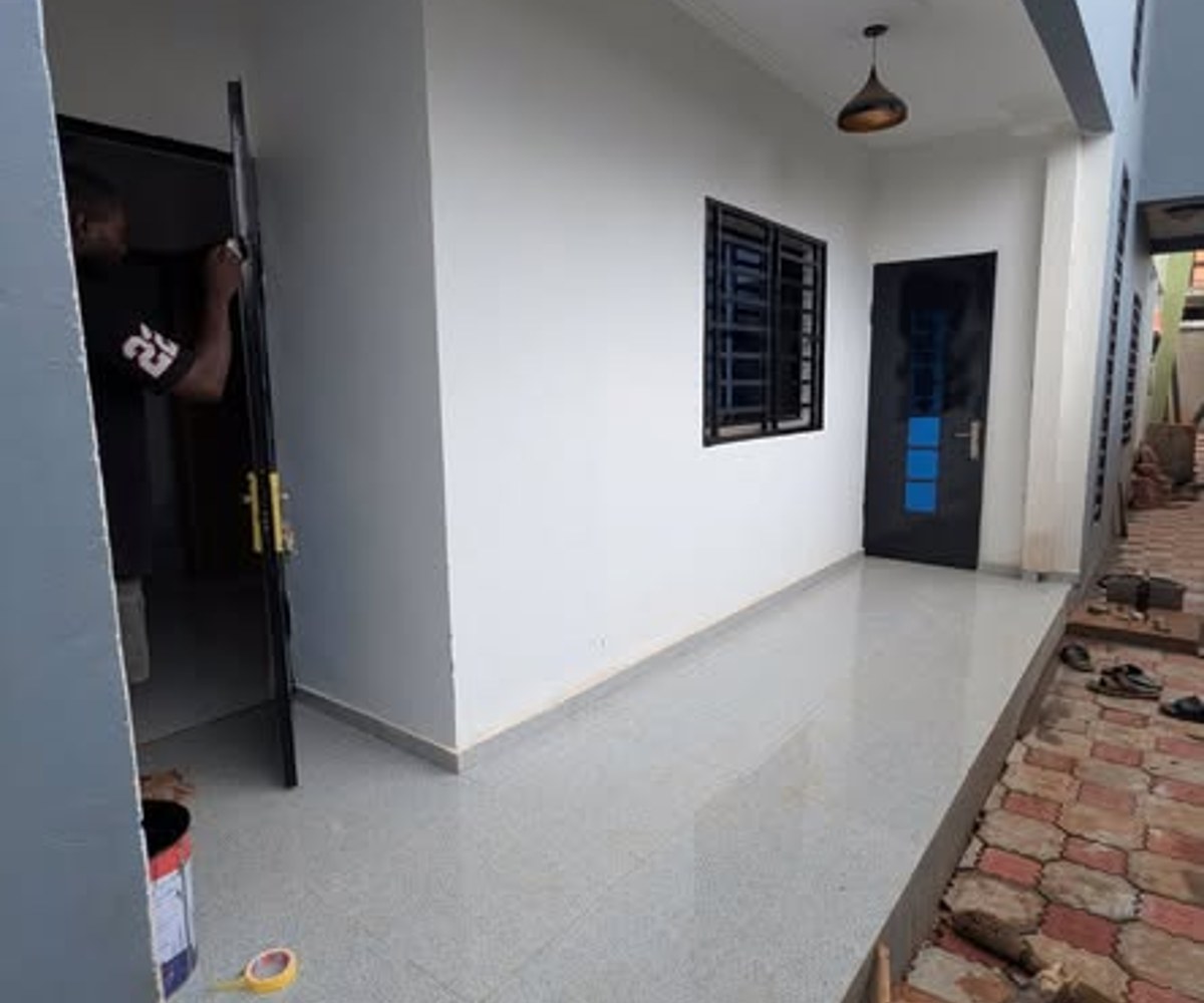 Duplex moderne 4 chambres – Olembé