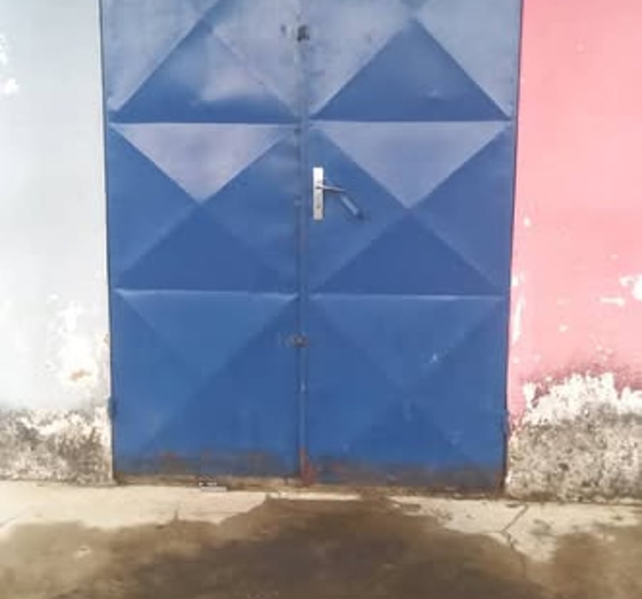 Boutique à louer - Cité des Palmiers, Douala